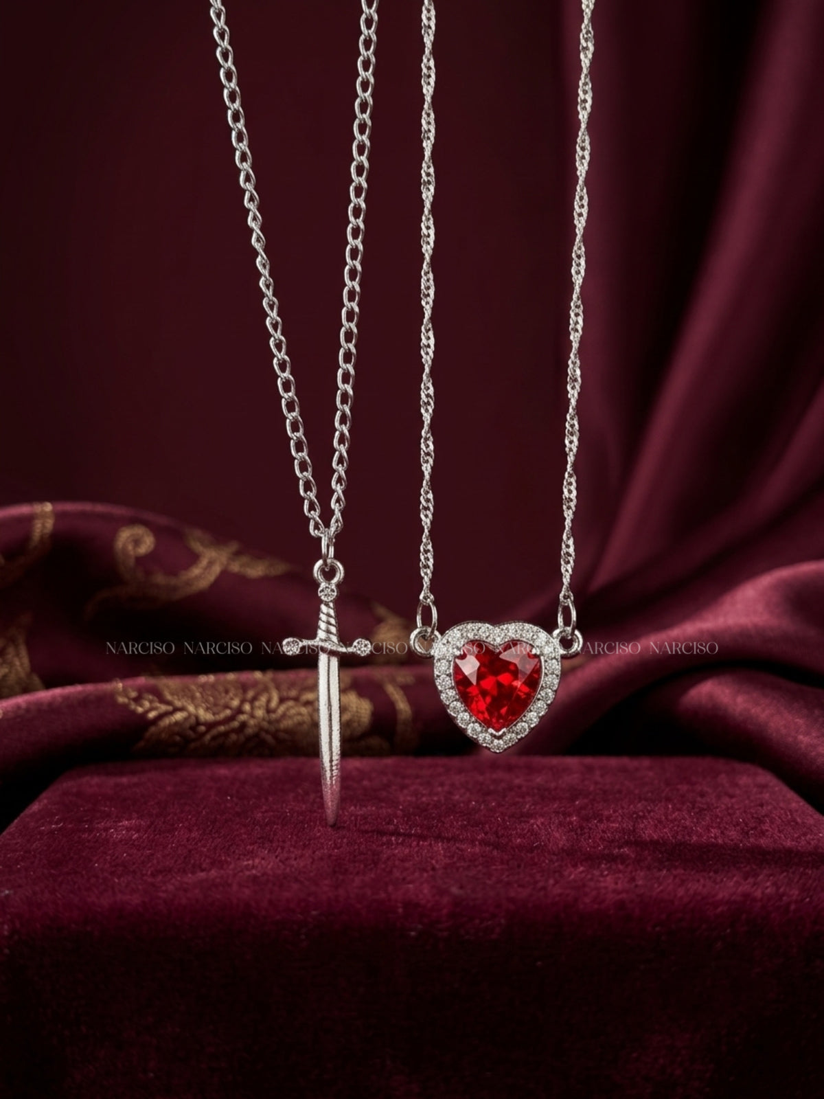 Corazón y espada Pandora