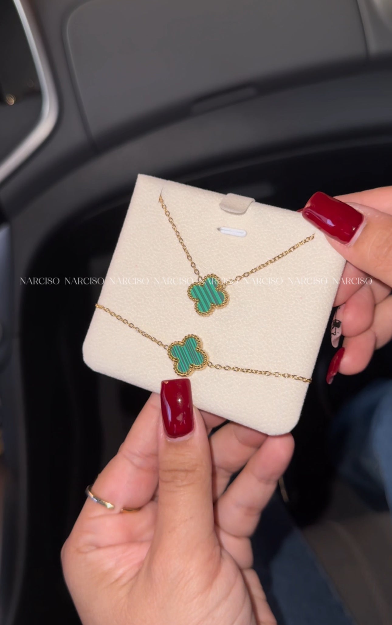 Collar y pulsera VC verde