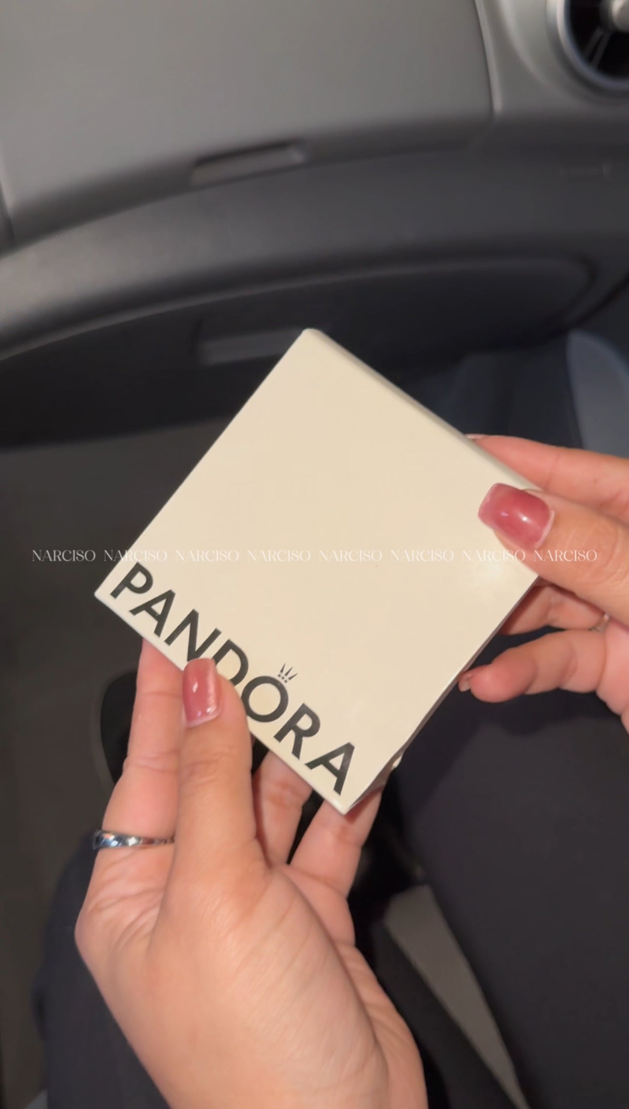 Pandora Lila