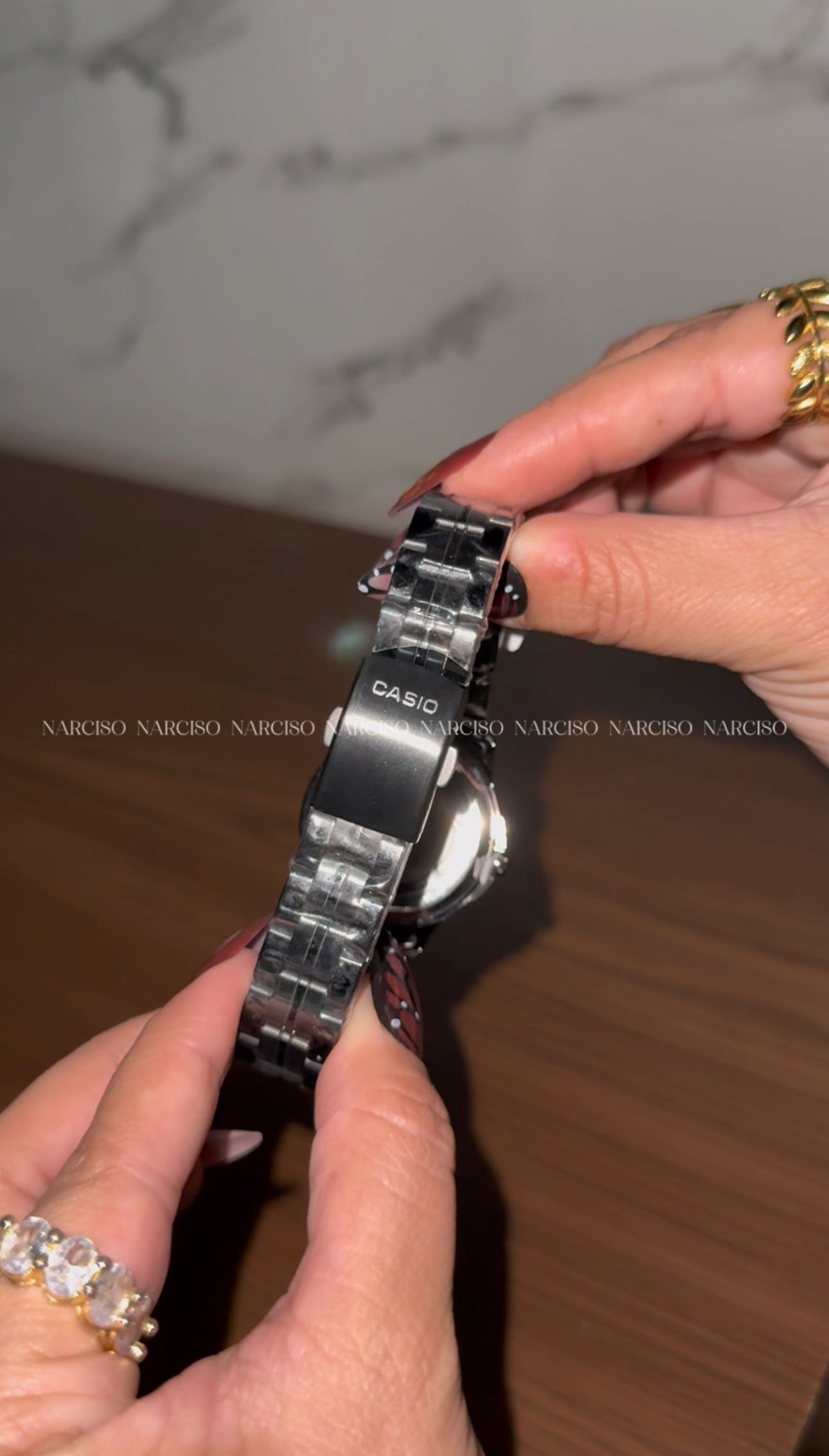 Dúo Casio negro con dorado