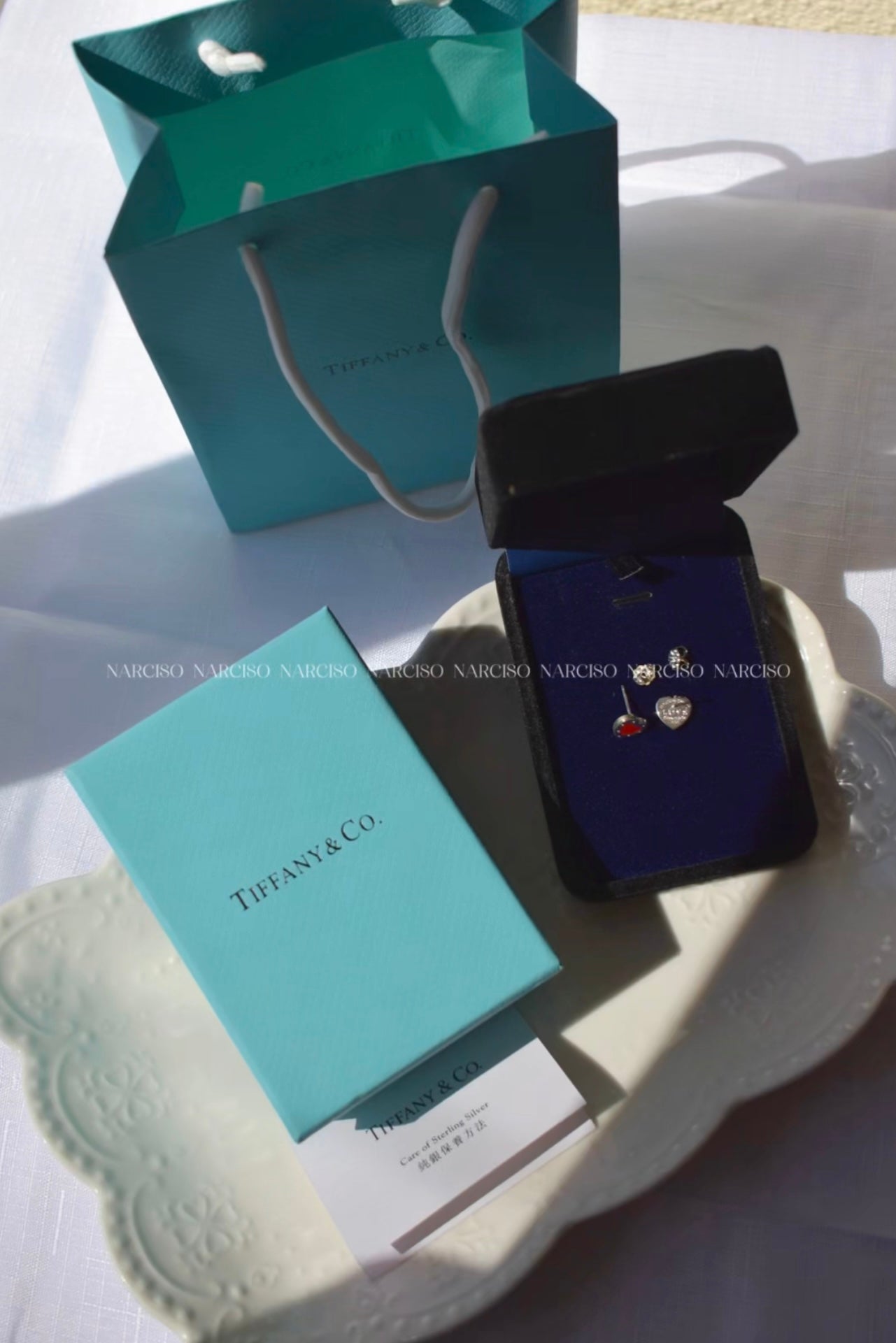 Aretes Tiffany corazón rojo