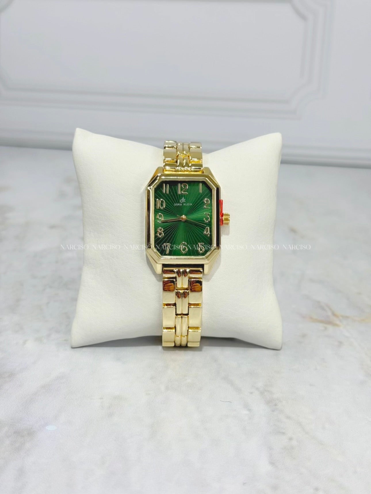 Set dorado con verde