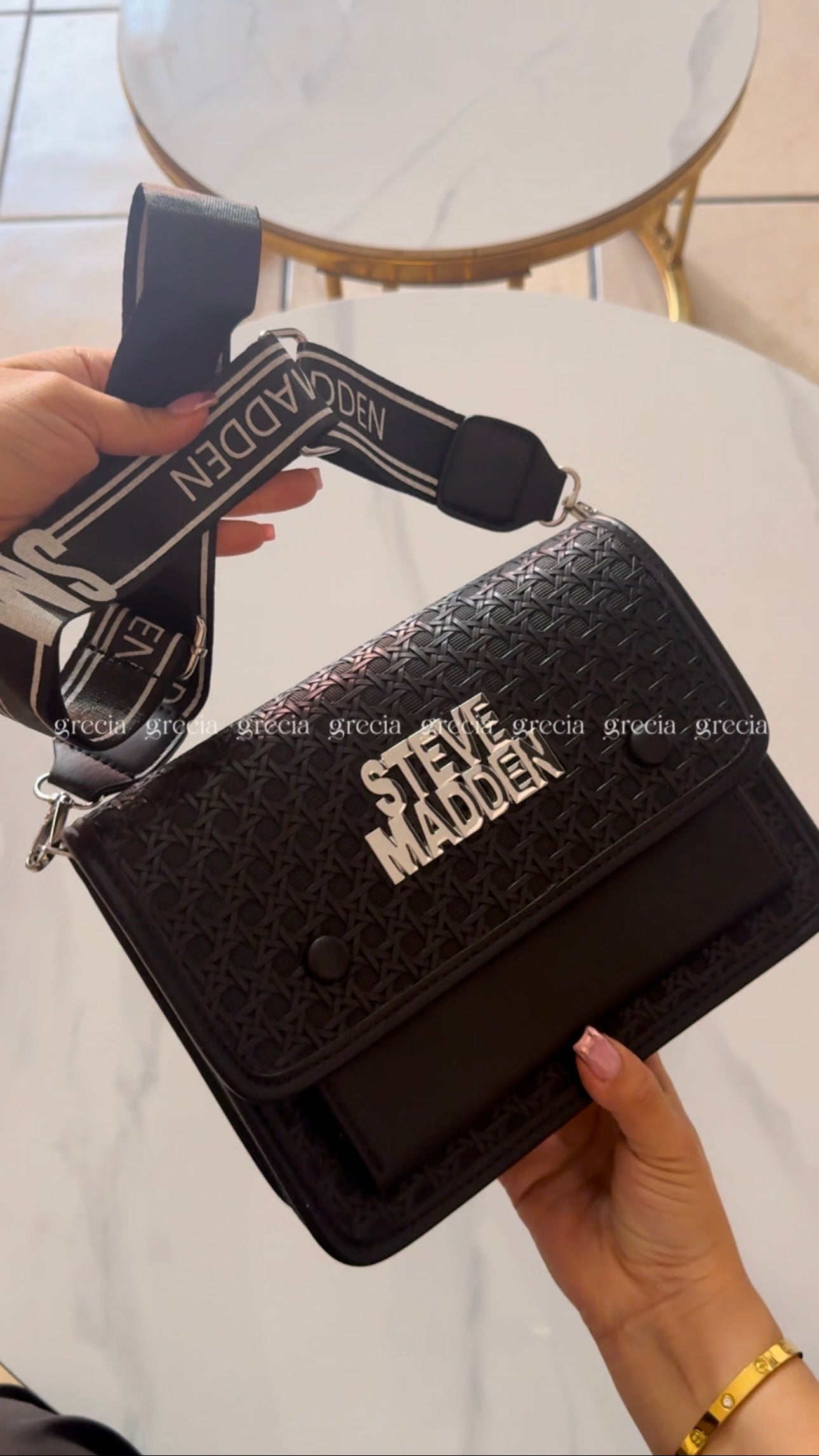 Steve Madden negra con plateado