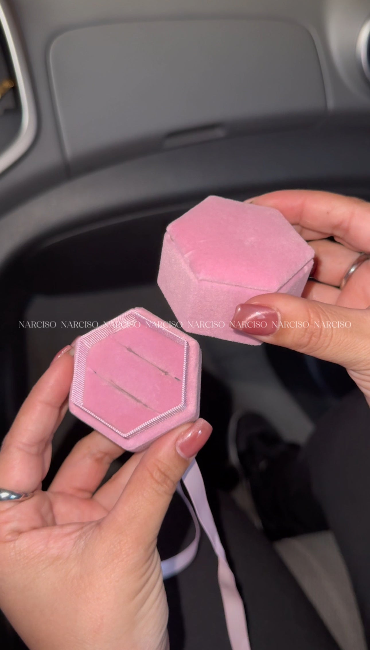 Joyero rosa para anillo o aretes