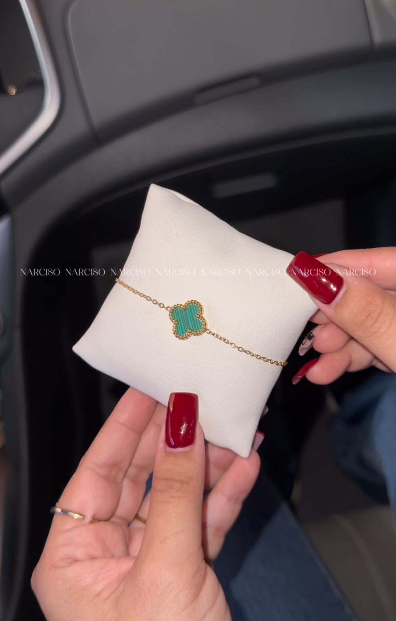 Collar y pulsera VC verde