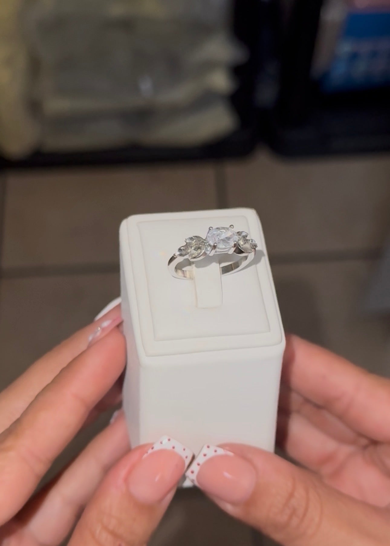 Anillo hojas