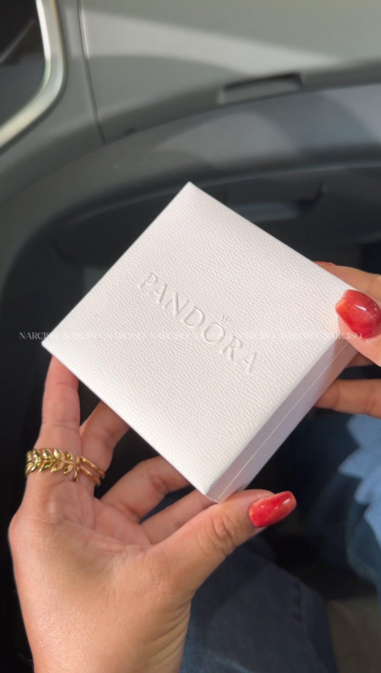 Reloj Pandora dorado