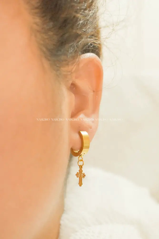 Cruz Aretes