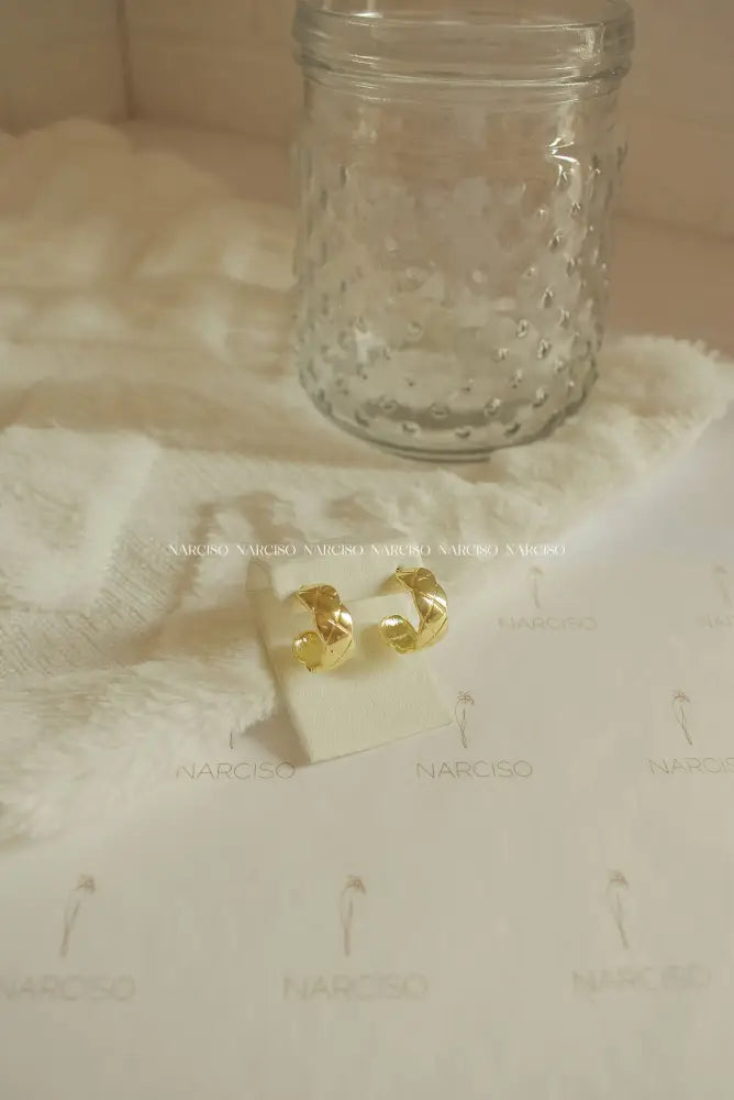 Inspo Chanel Aretes