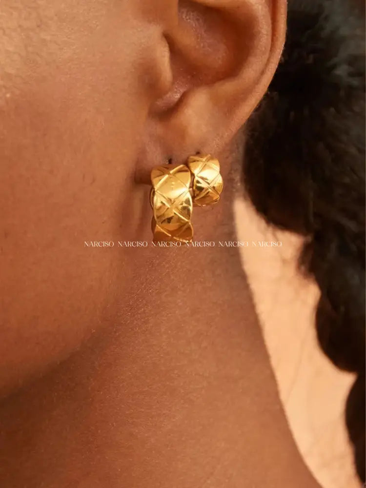 Inspo Chanel Aretes