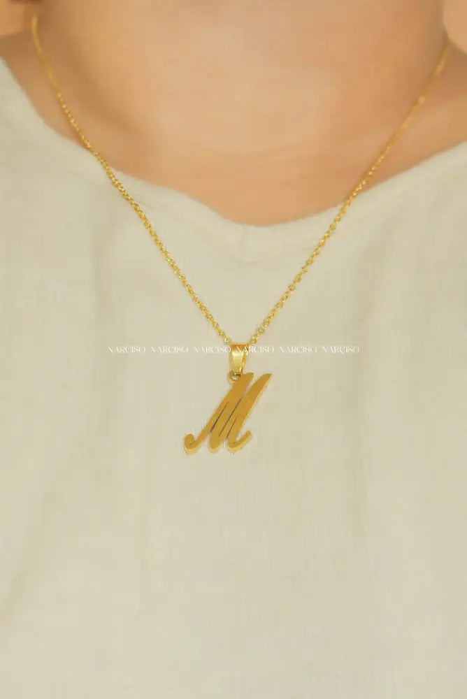 Letra M Collar