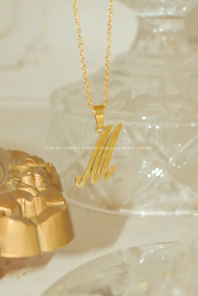 Letra M Collar