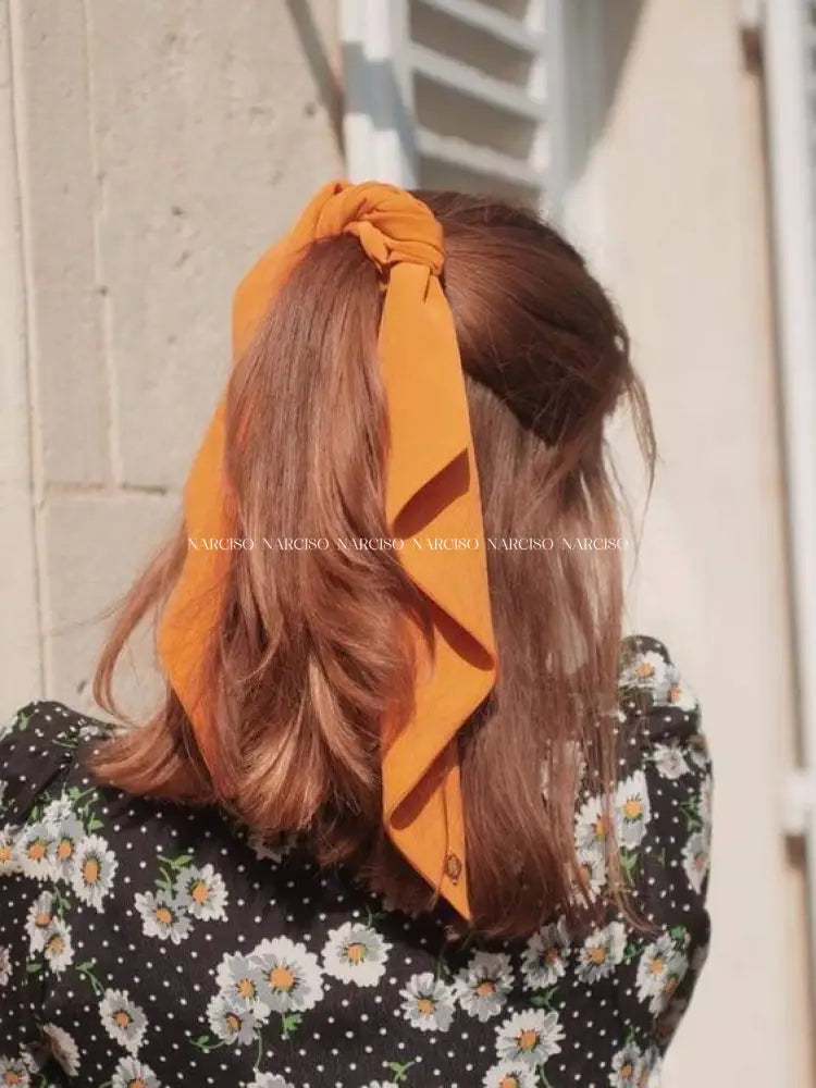 Scrunchie Con Vuelitos Cabello
