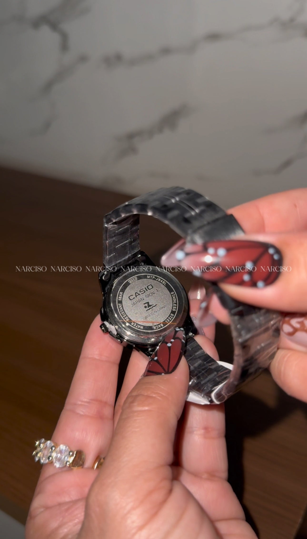 Dúo Casio negro con dorado