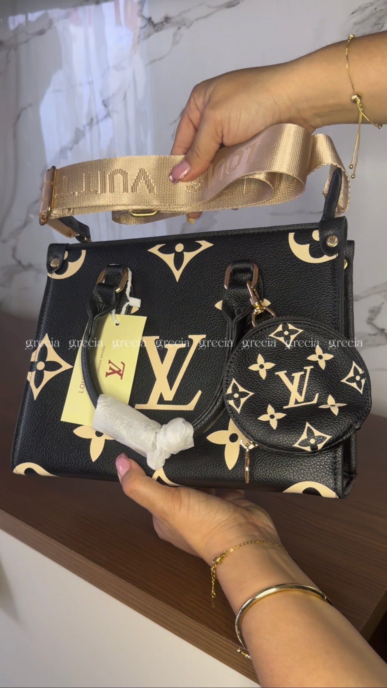 LV negra