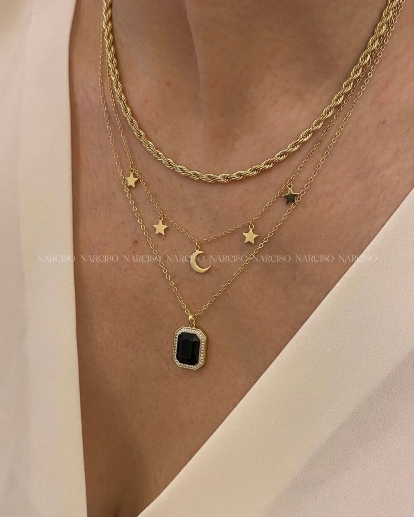 Collar tres capas