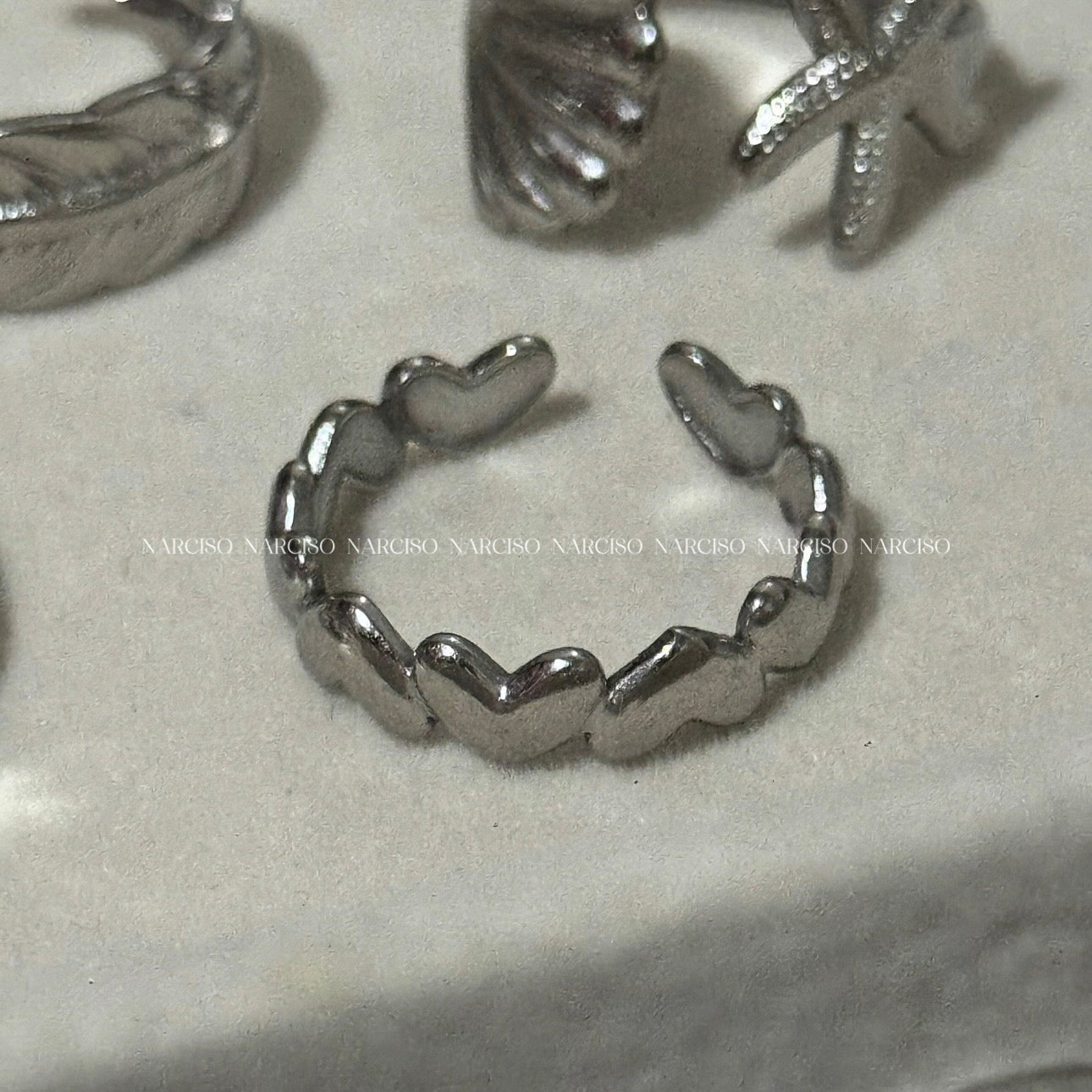 Anillo corazones plateado