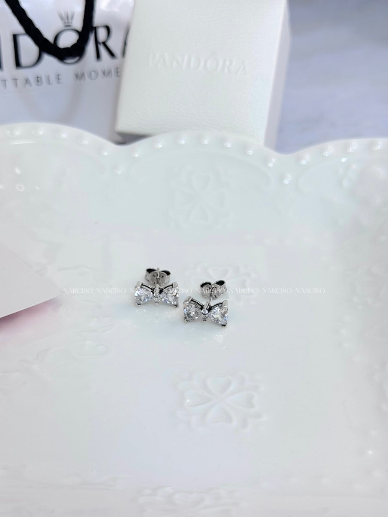 Moñitos Pandora aretes