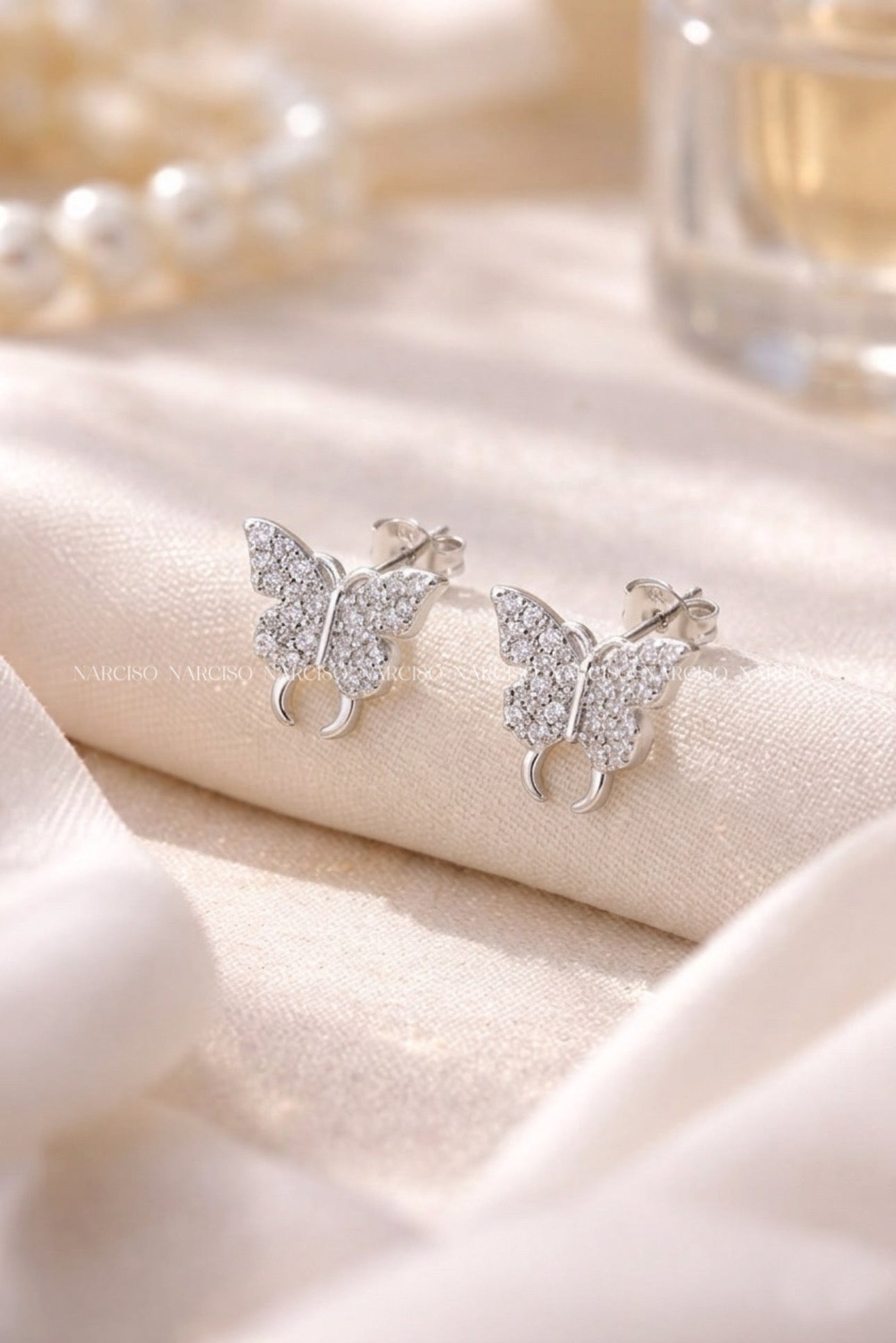 Mariposas plateadas