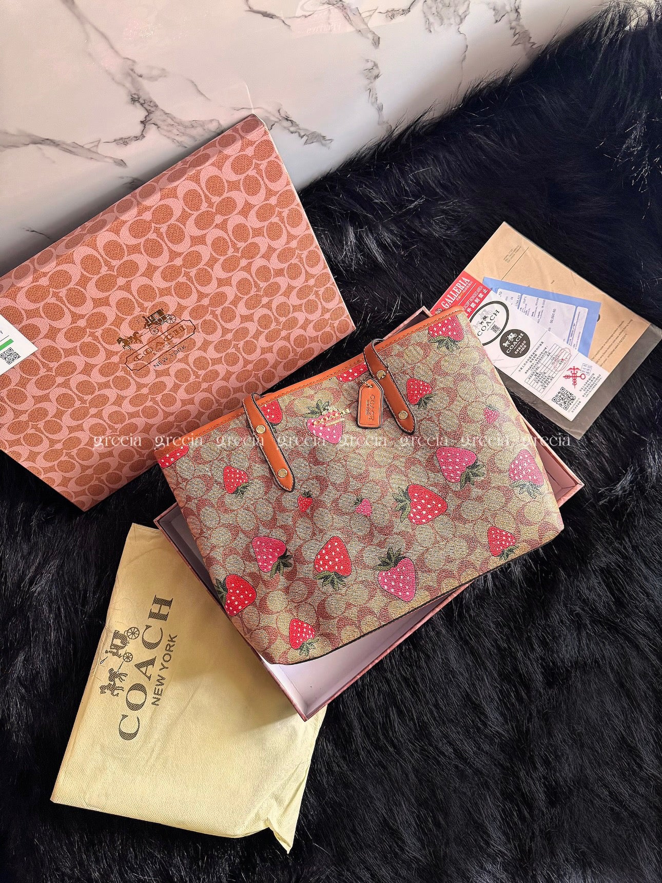 Tote Coach fresa