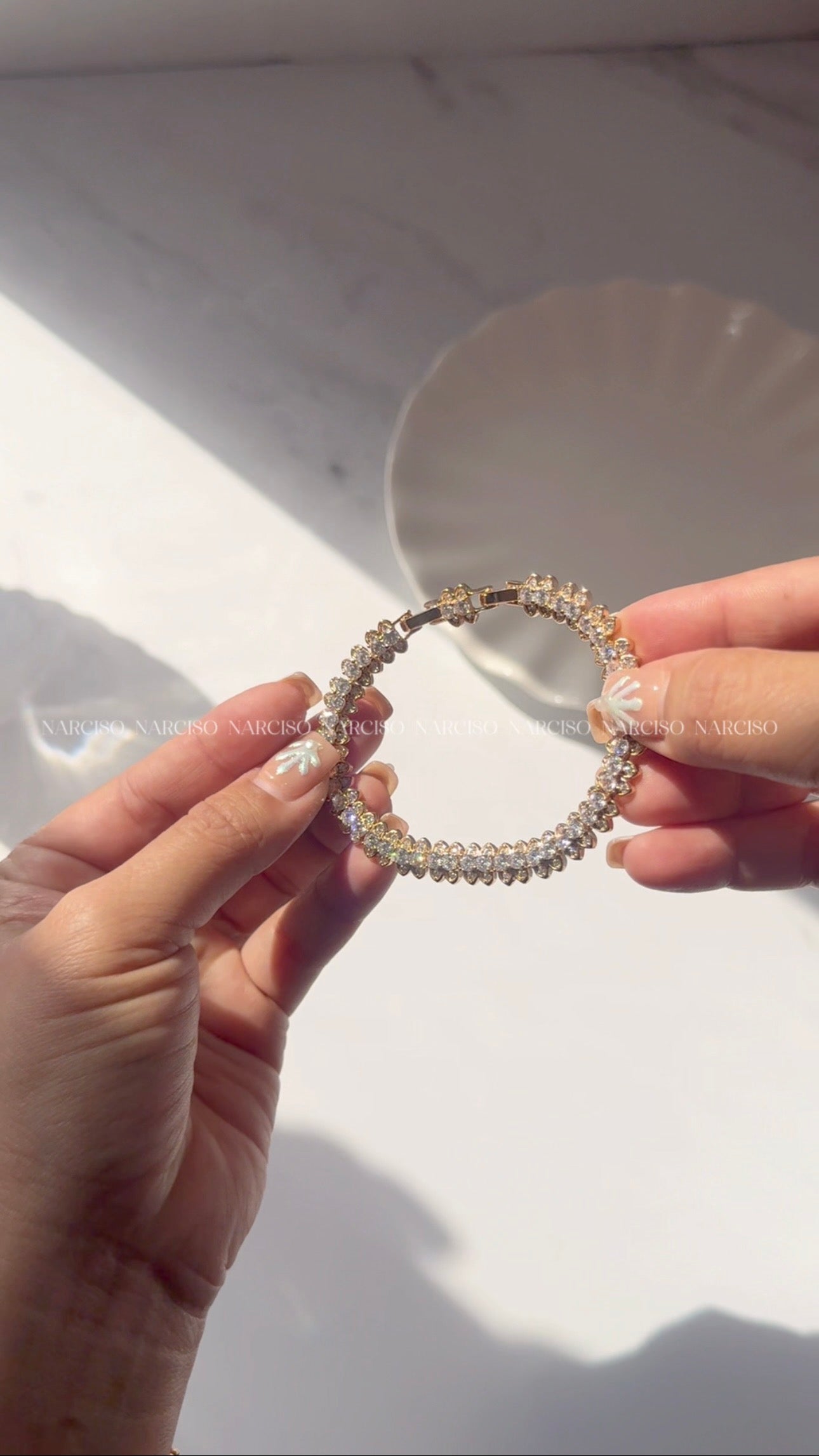 Brazalete dorado brilloso
