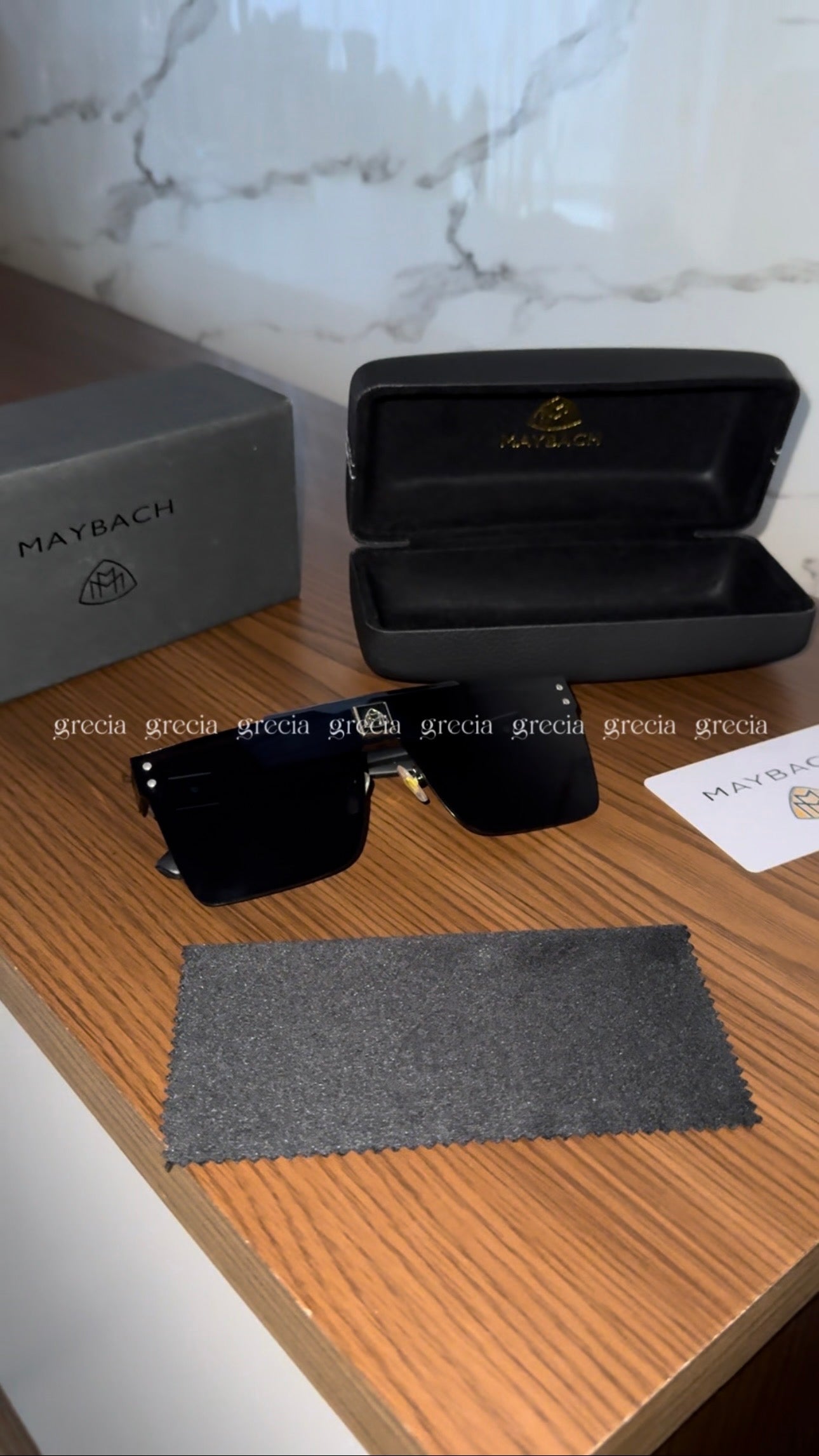 Lentes Maybach oscuros