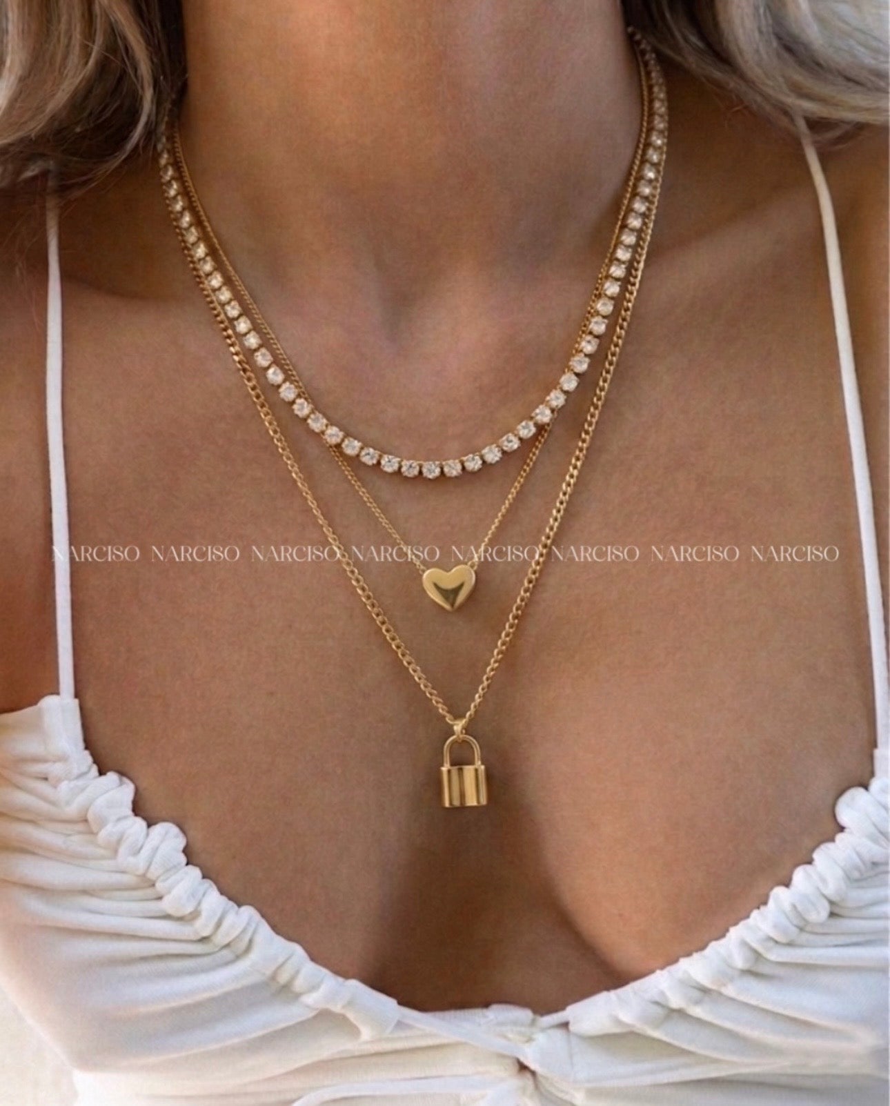 Collar tres capas