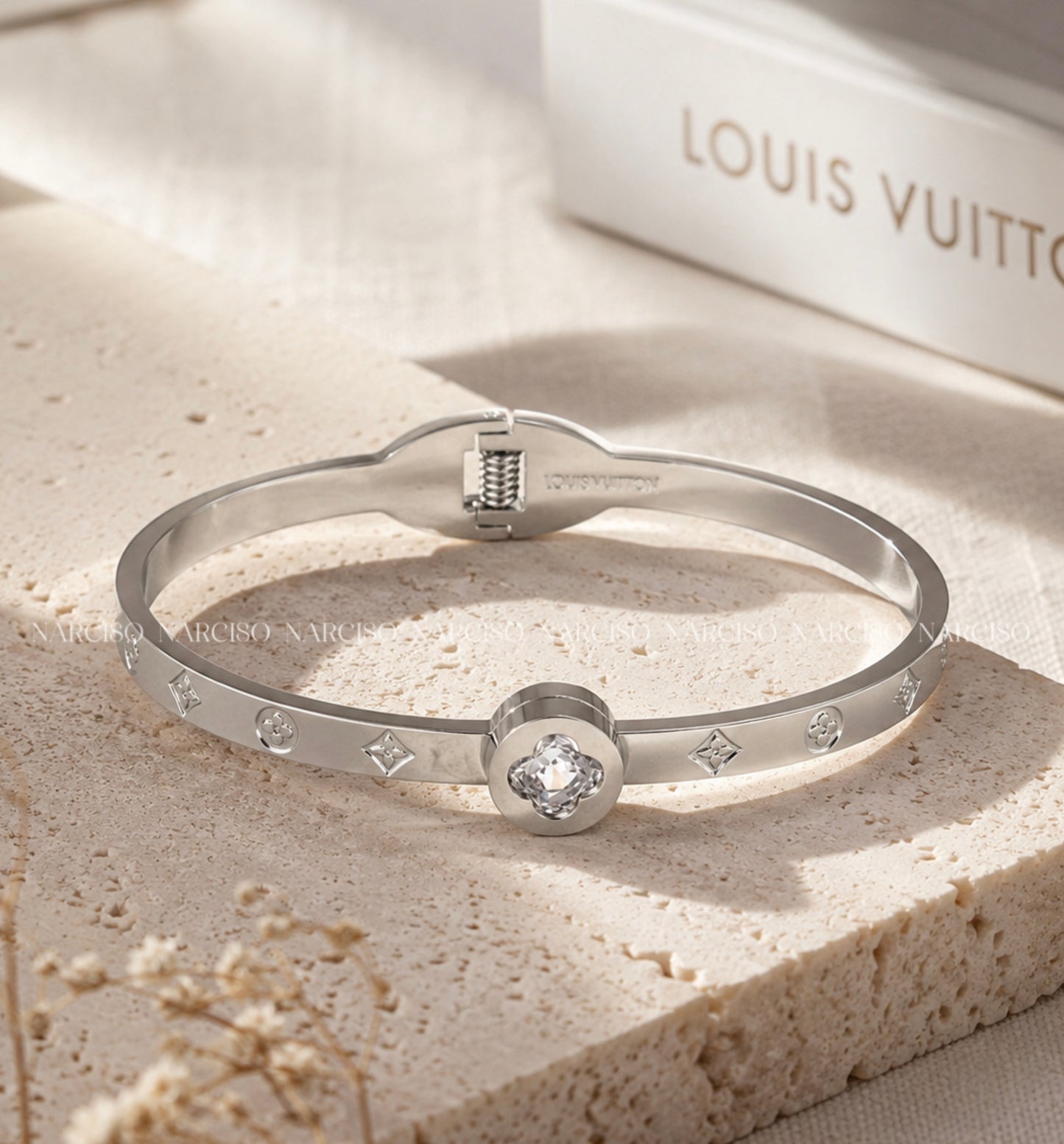 Brazalete Louis Vuitton plateado