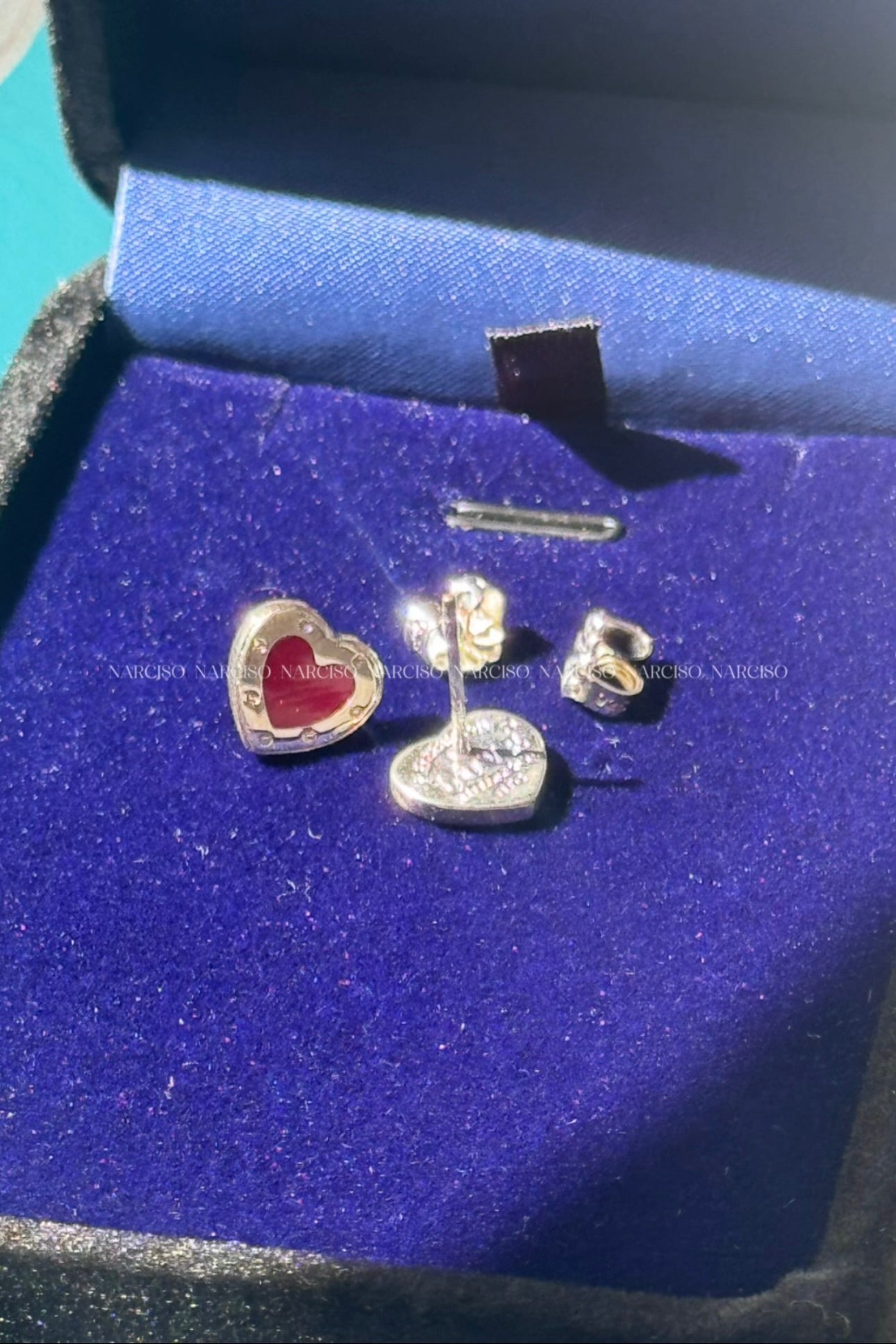 Aretes Tiffany corazón rojo