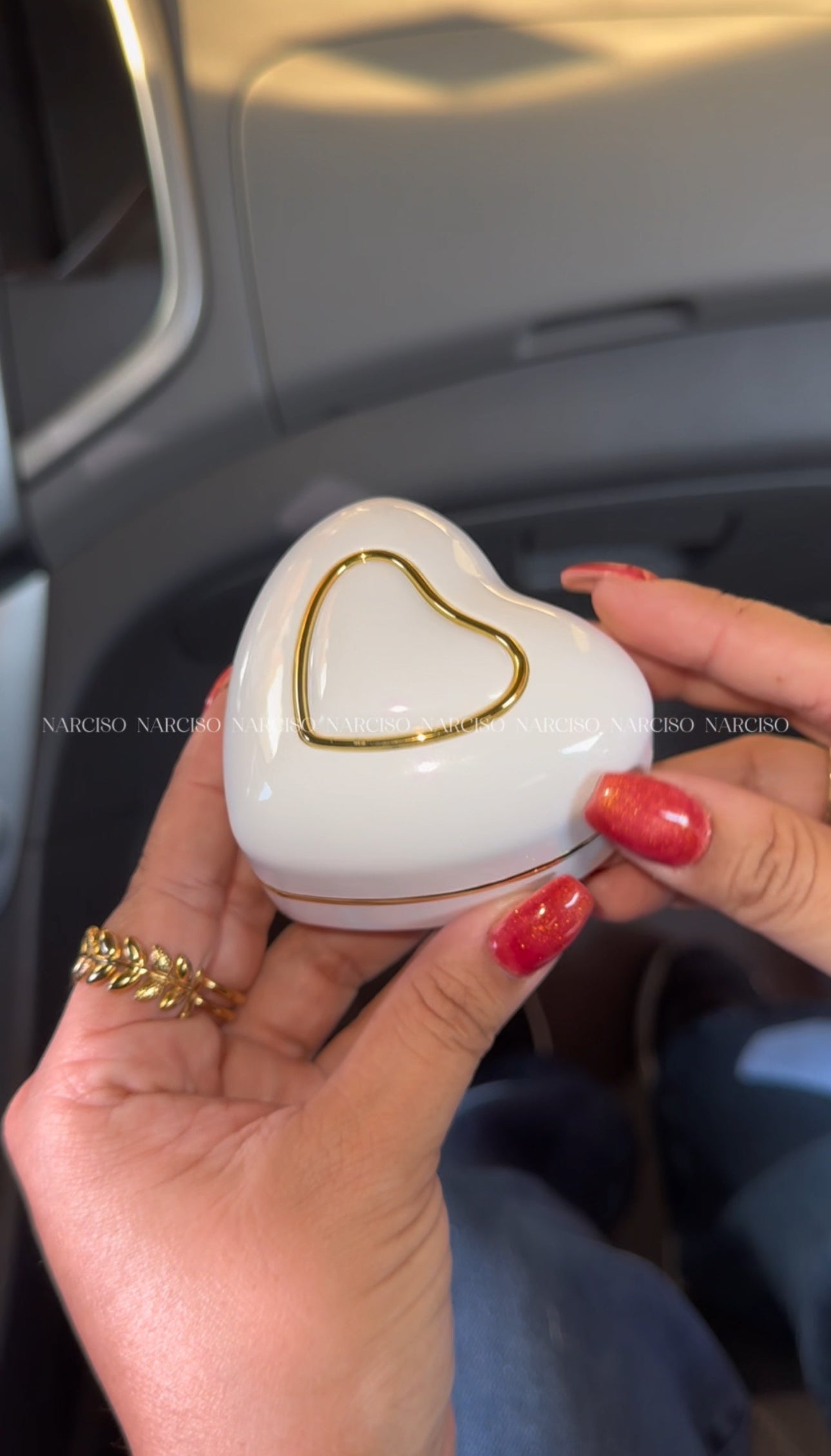 Joyero corazón blanco para collar