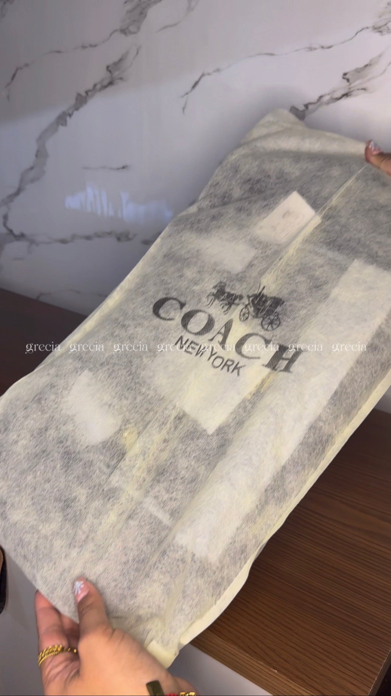 Coach chocolate XL