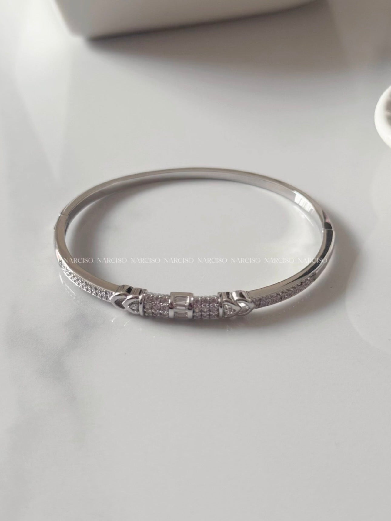 Brazalete circonitas plateado