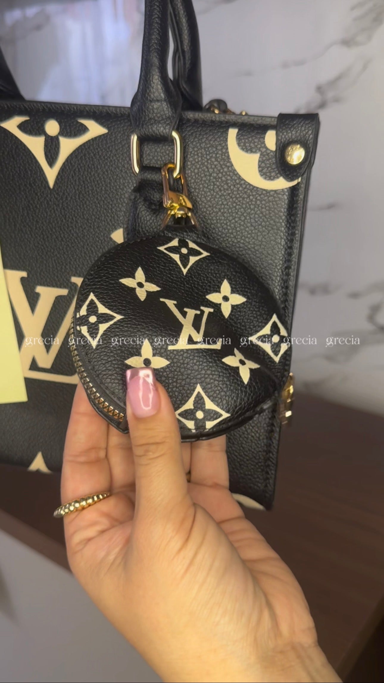 LV negra