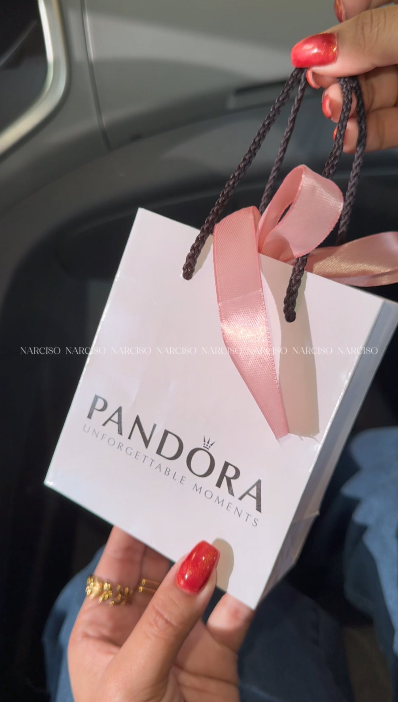 Reloj Pandora dorado