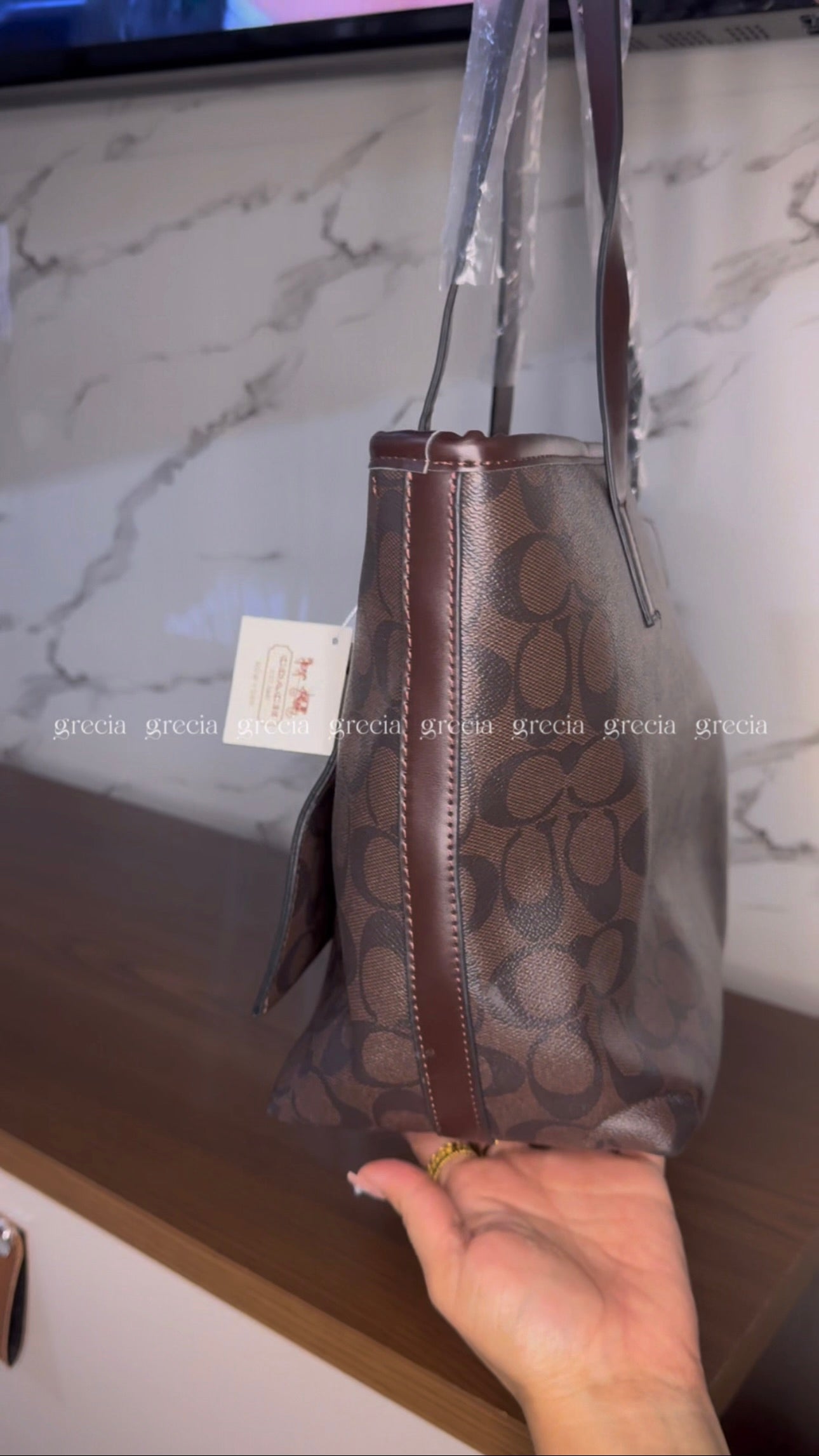 Coach chocolate XL