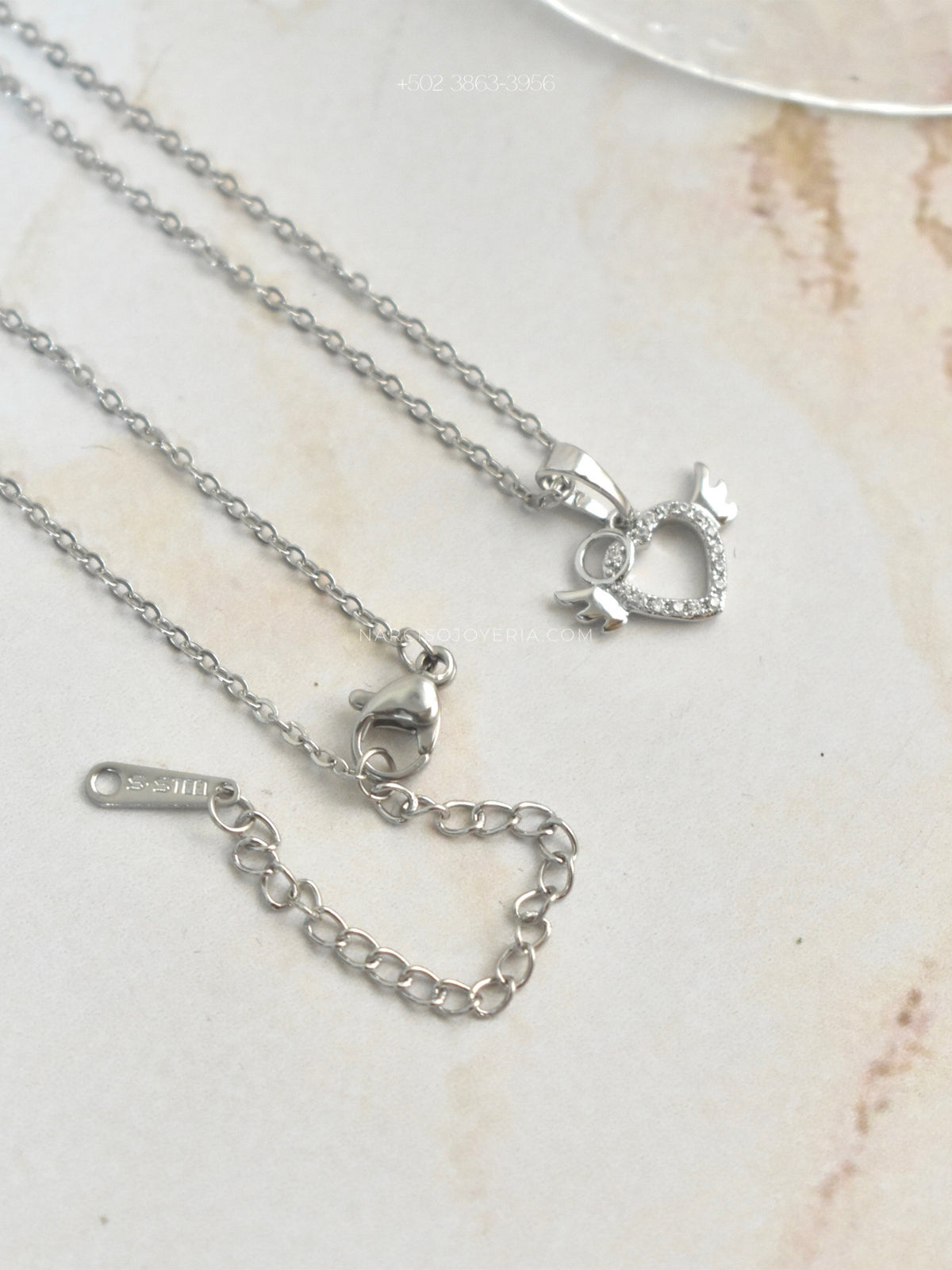 Corazón angelito con alas