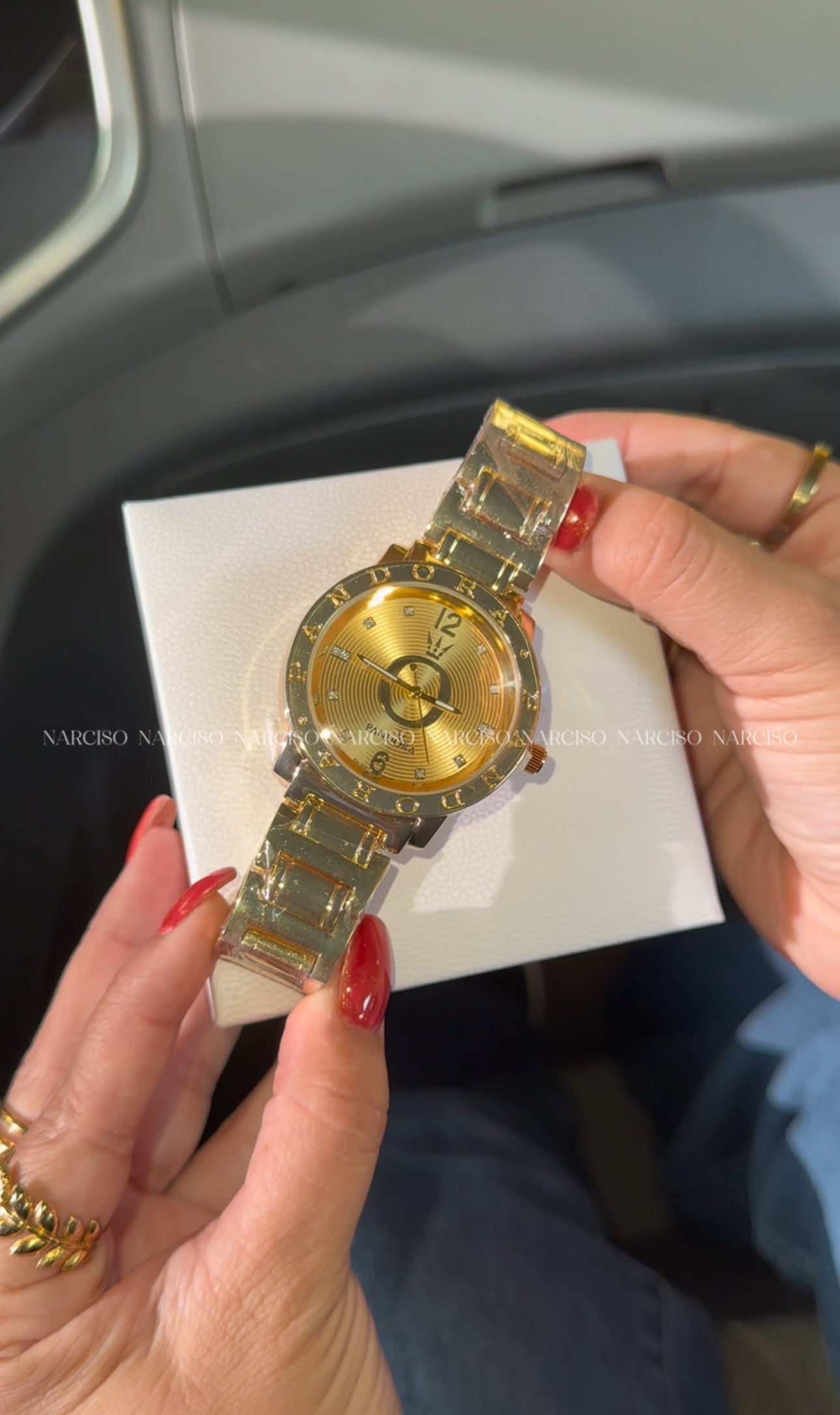 Reloj Pandora dorado