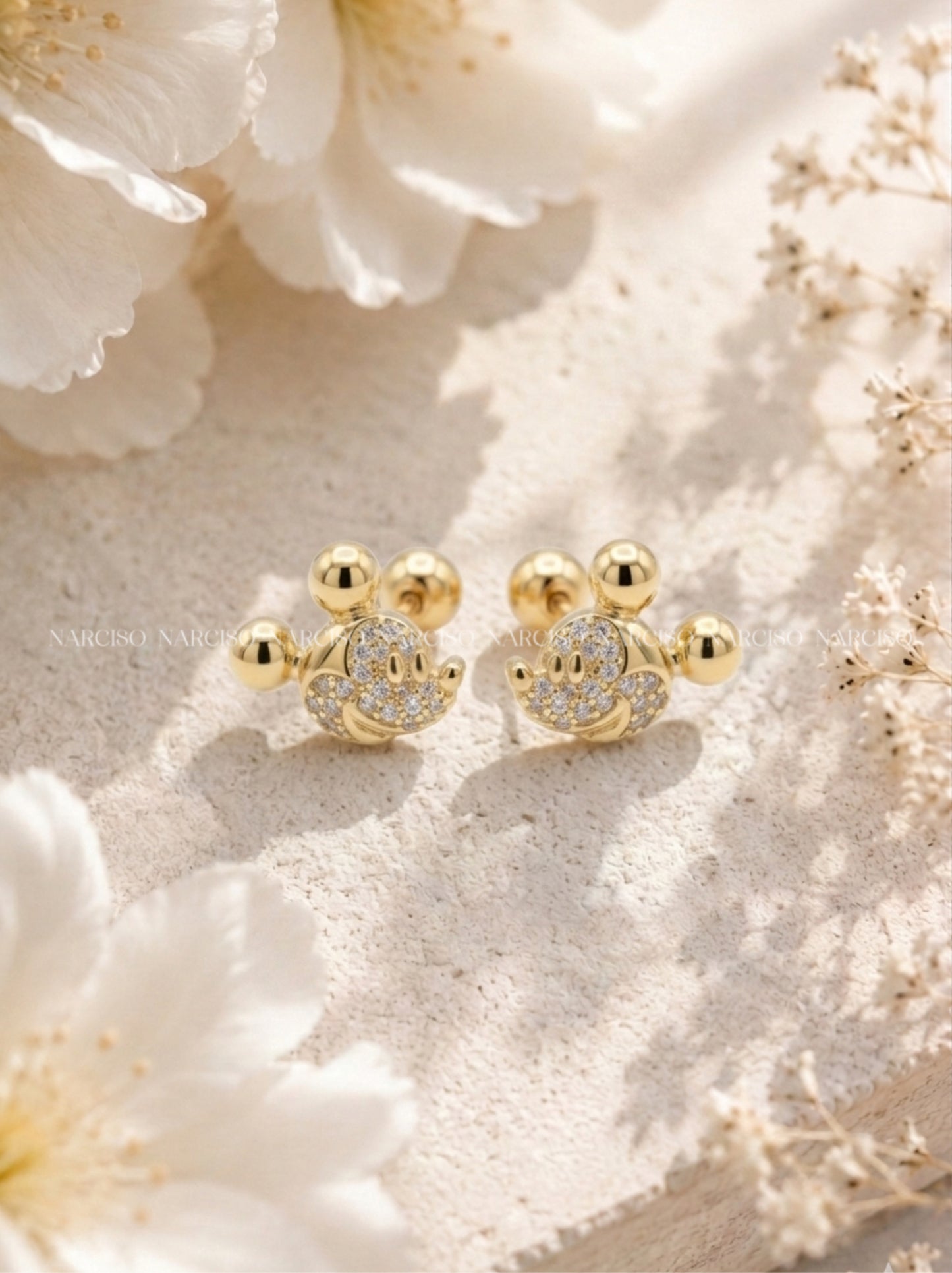 Aretes pequeños Mickey Mouse