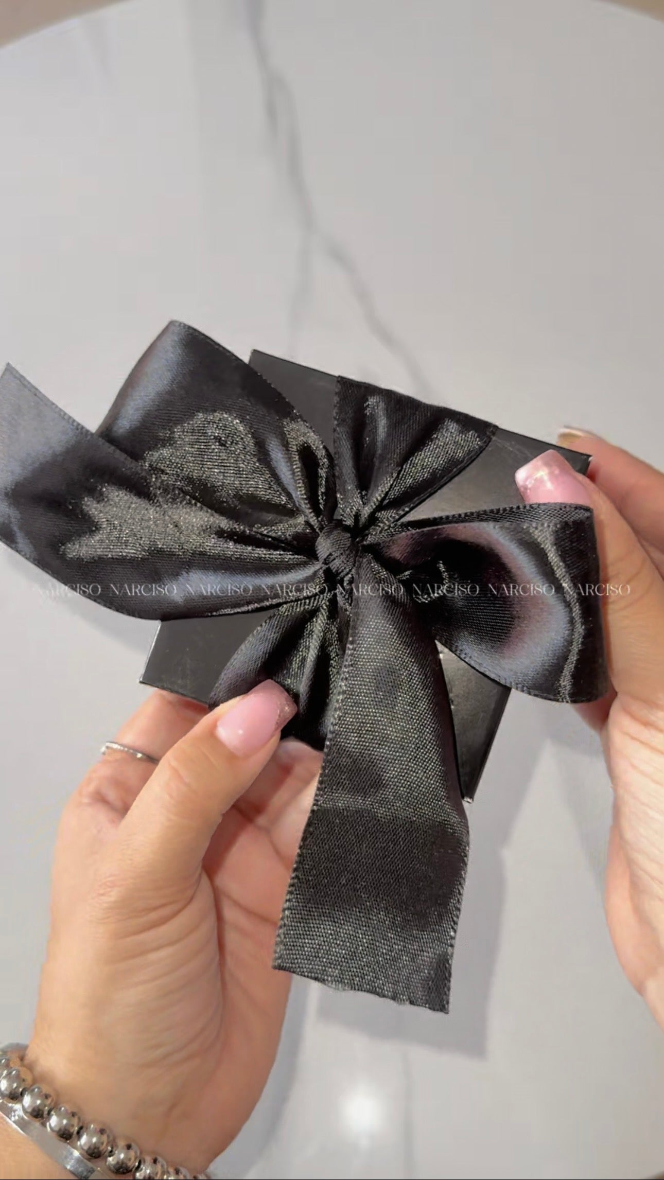 Caja negra para reloj, pulsera o brazalete
