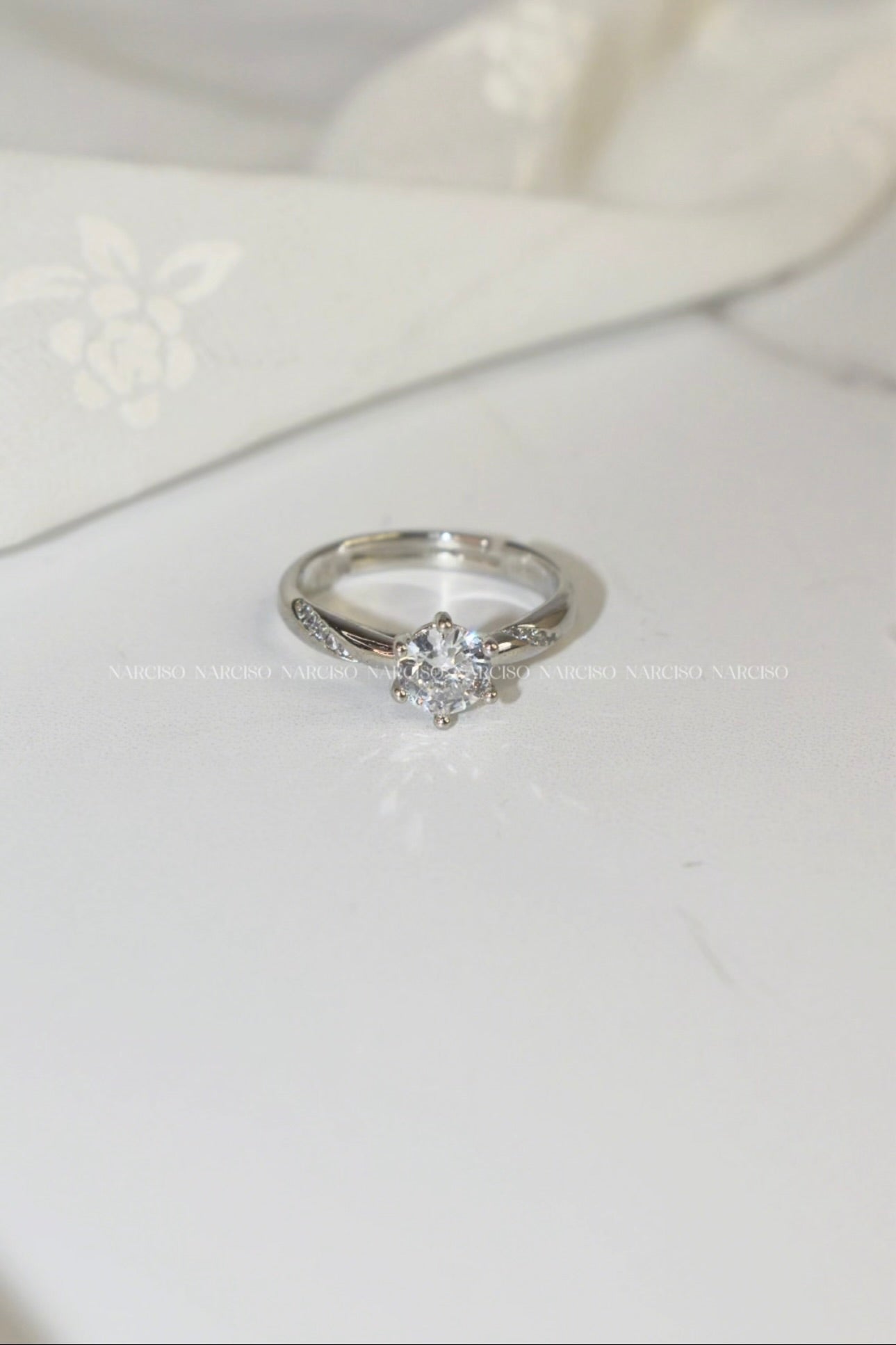 Anillo promesa plateado