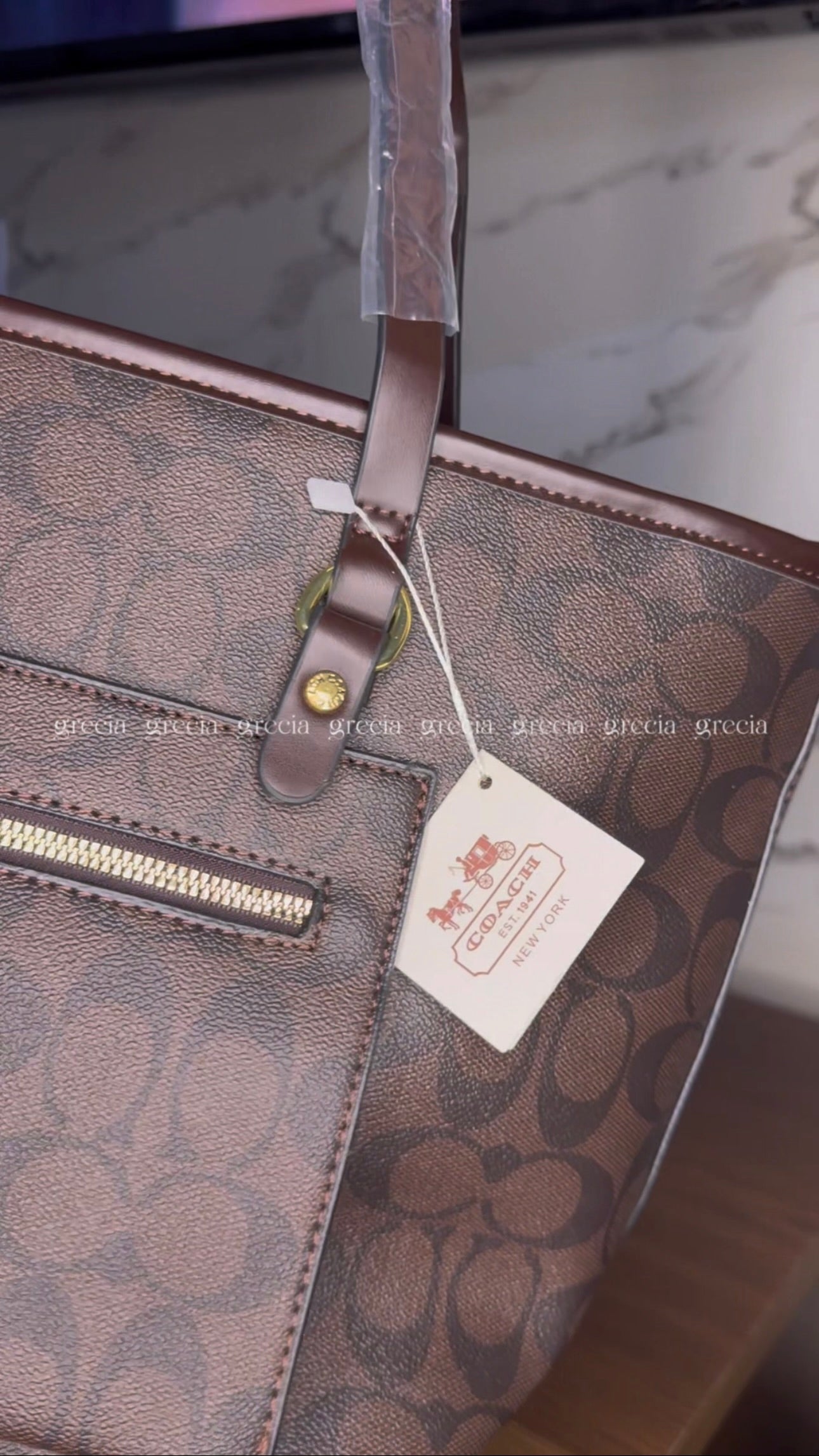 Coach chocolate XL