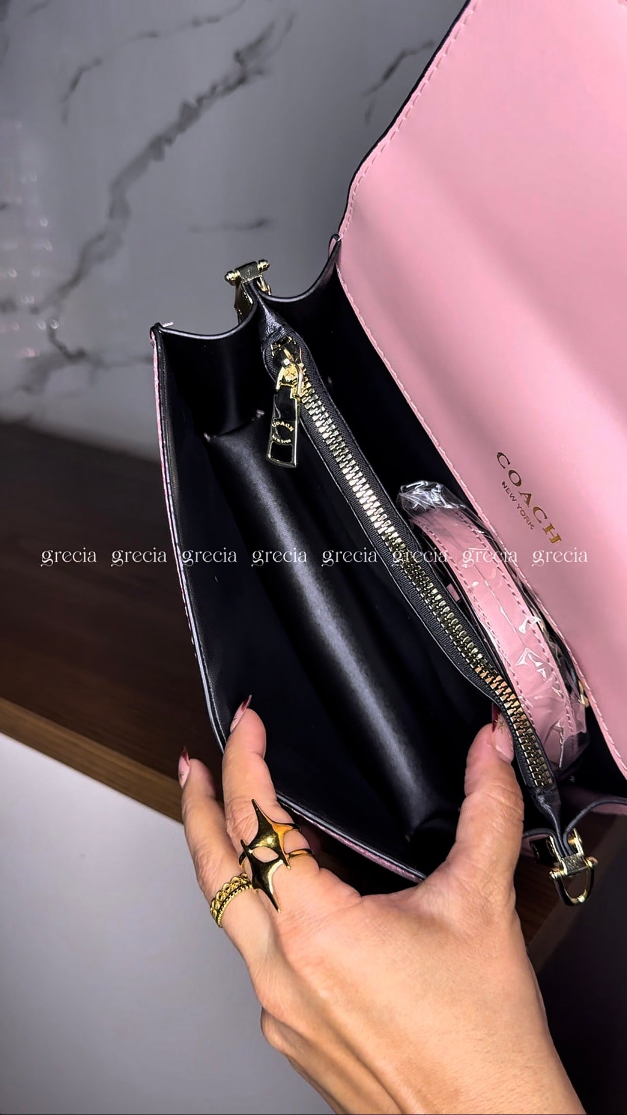 Coach Nolita Cherry rosa
