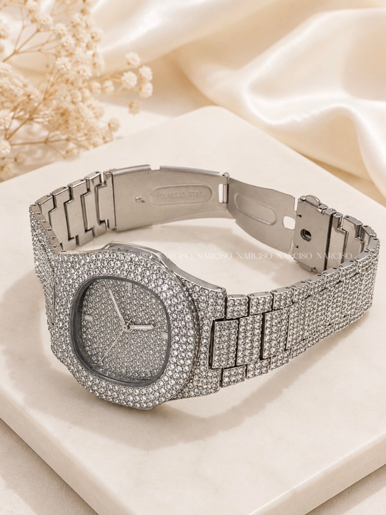 Reloj brillante