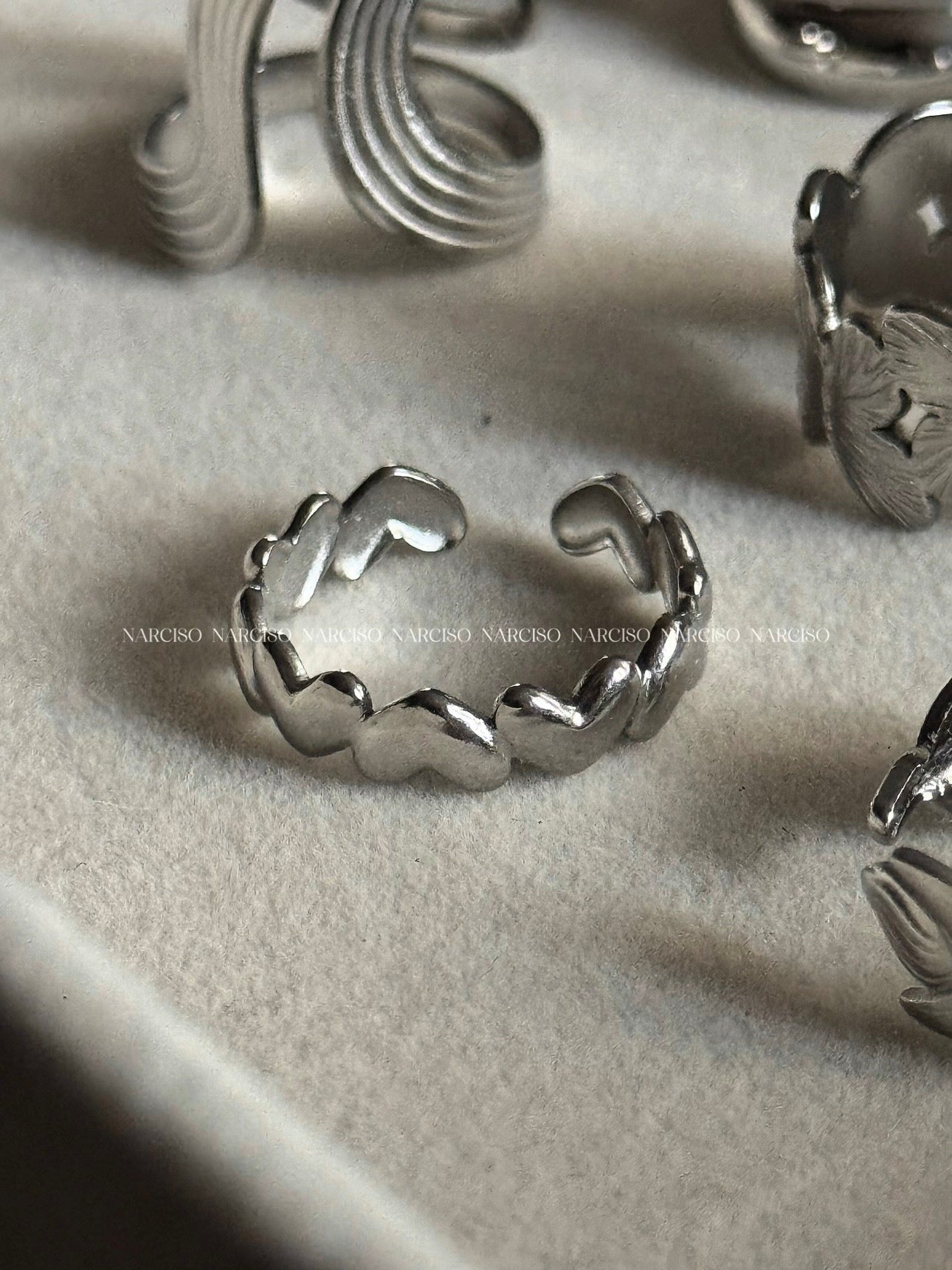 Anillo corazones plateado