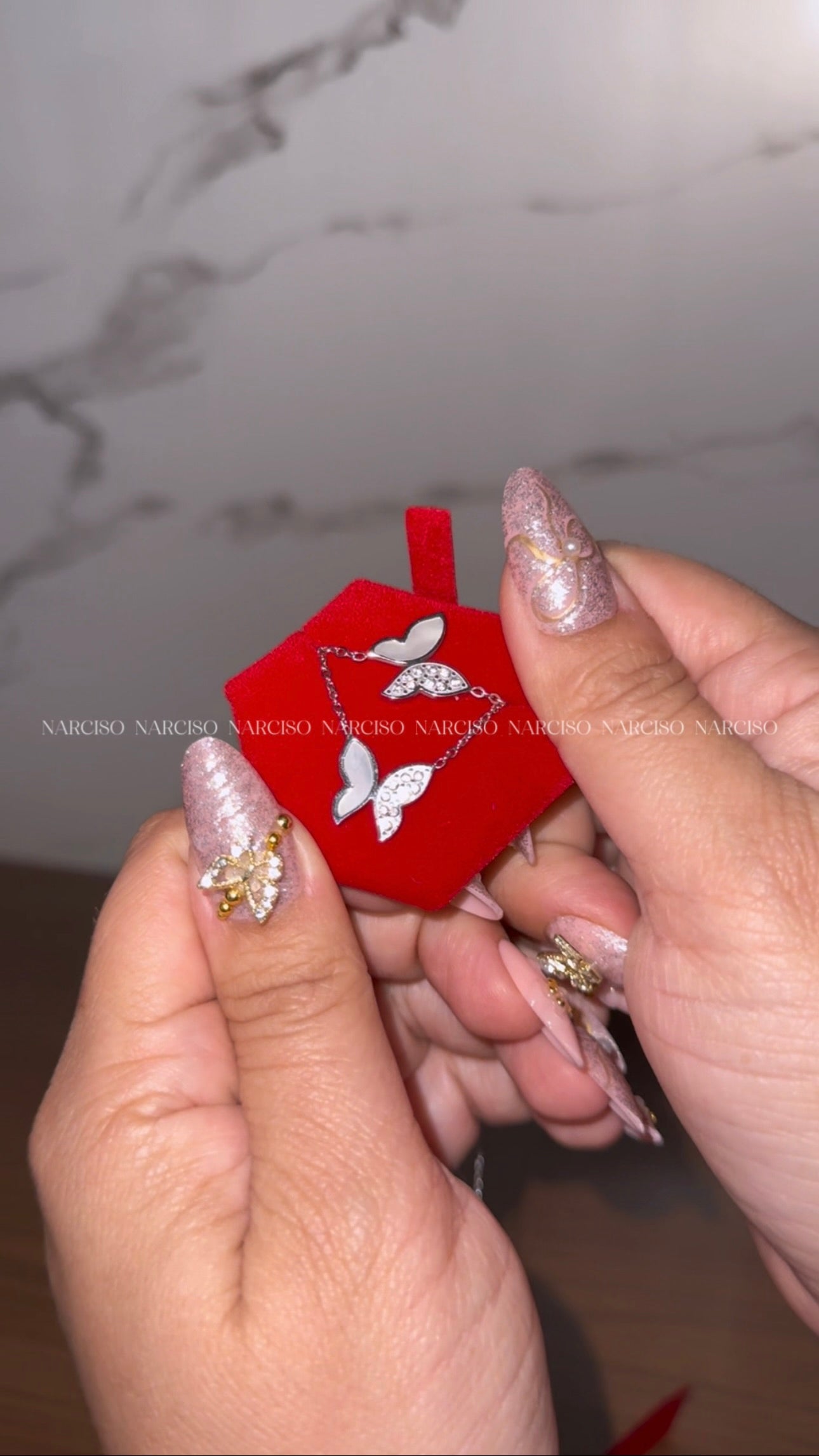 Collar y pulsera mariposas plateado