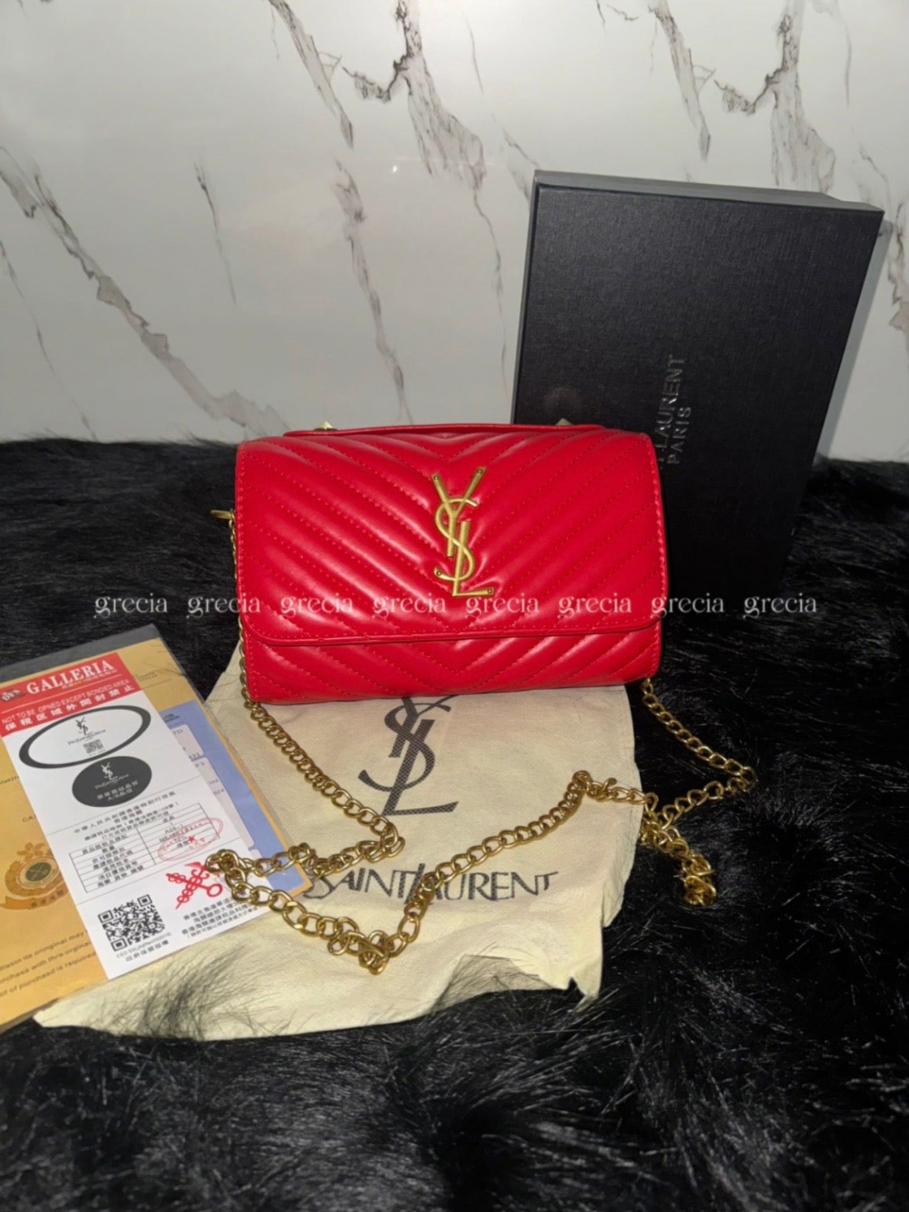 YSL rojo con dorado