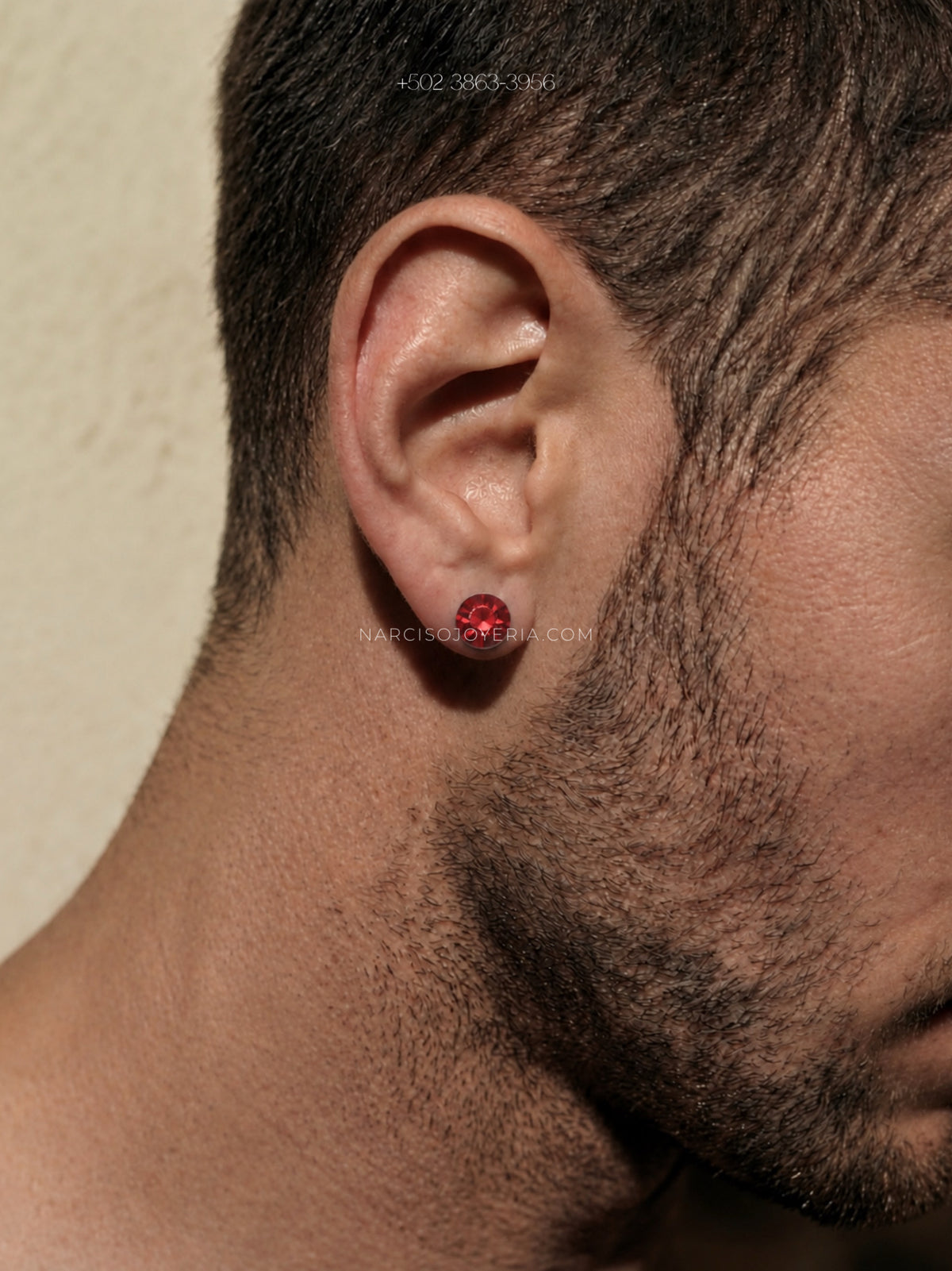 Piercing de imán rojo