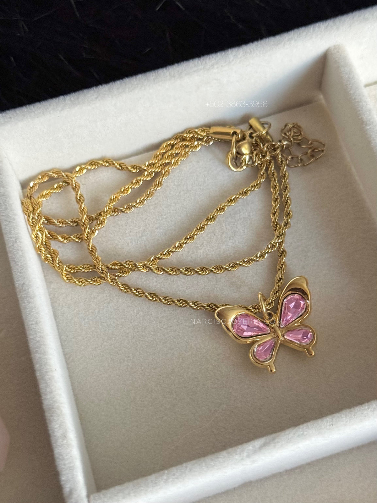 Mariposa rosa