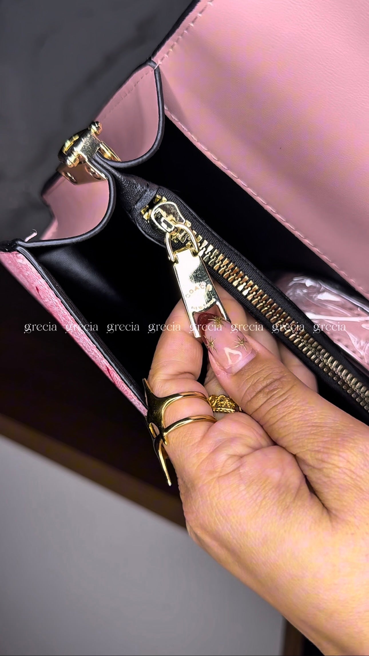 Coach Nolita Cherry rosa