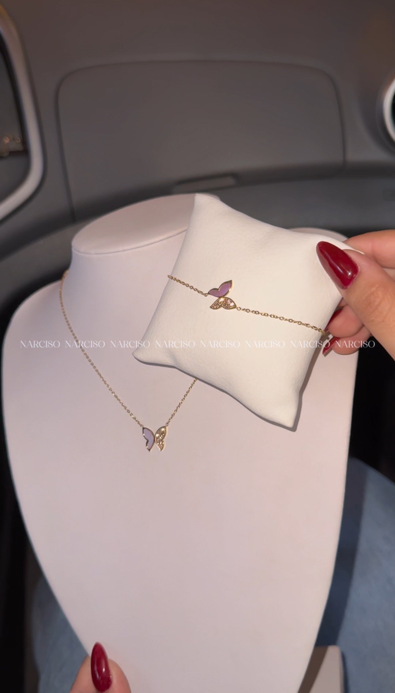 Collar y pulsera mariposas